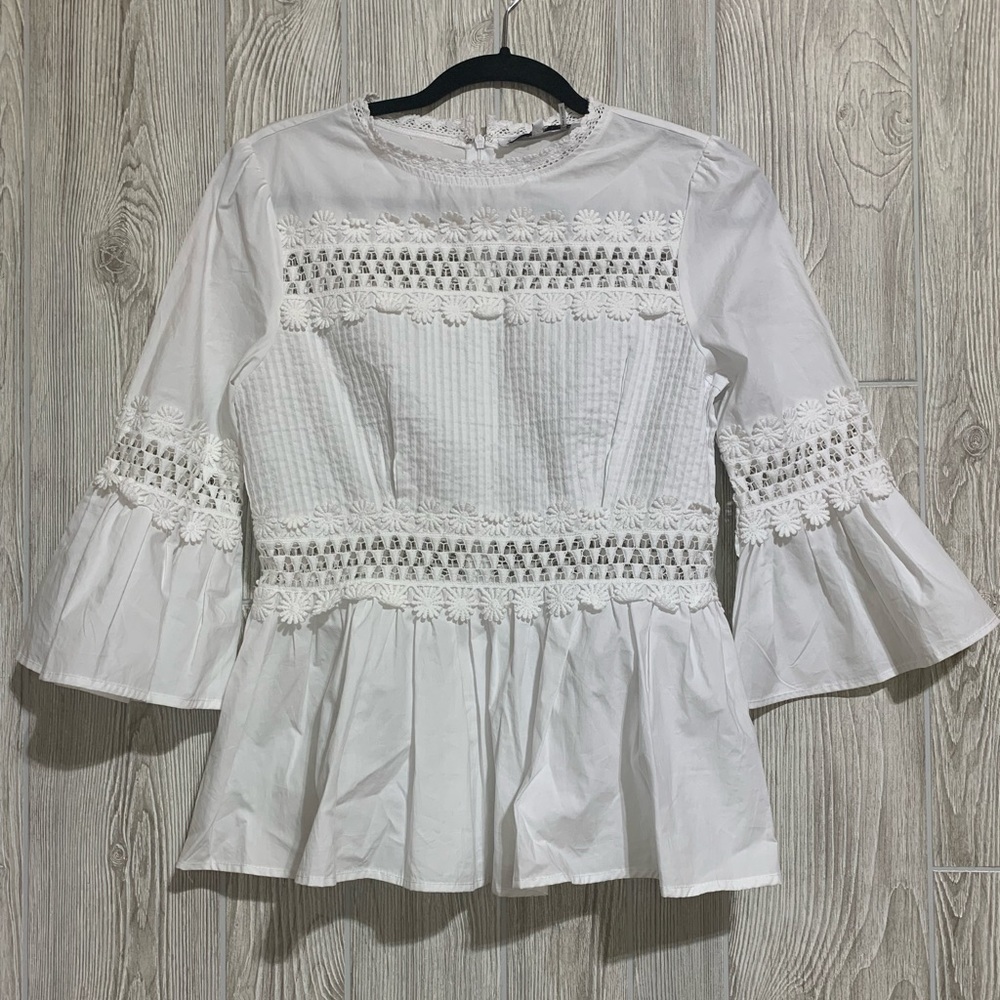 White Poplin Crochet Daisy Detail Ruffle Bell Sleeve Blouse Top M